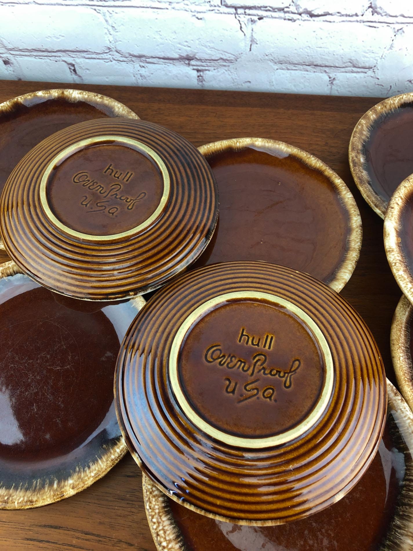 Hull Dessert Salad Plates (10), Hull Brown Drip Oven Proof USA Dessert