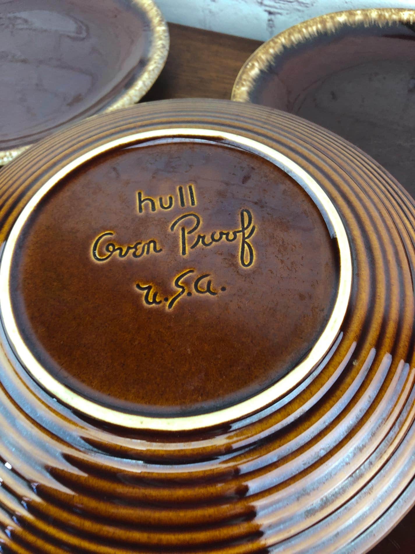 Hull Dinner Plates (6), Hull Brown Drip Oven Proof USA Dinner Plates