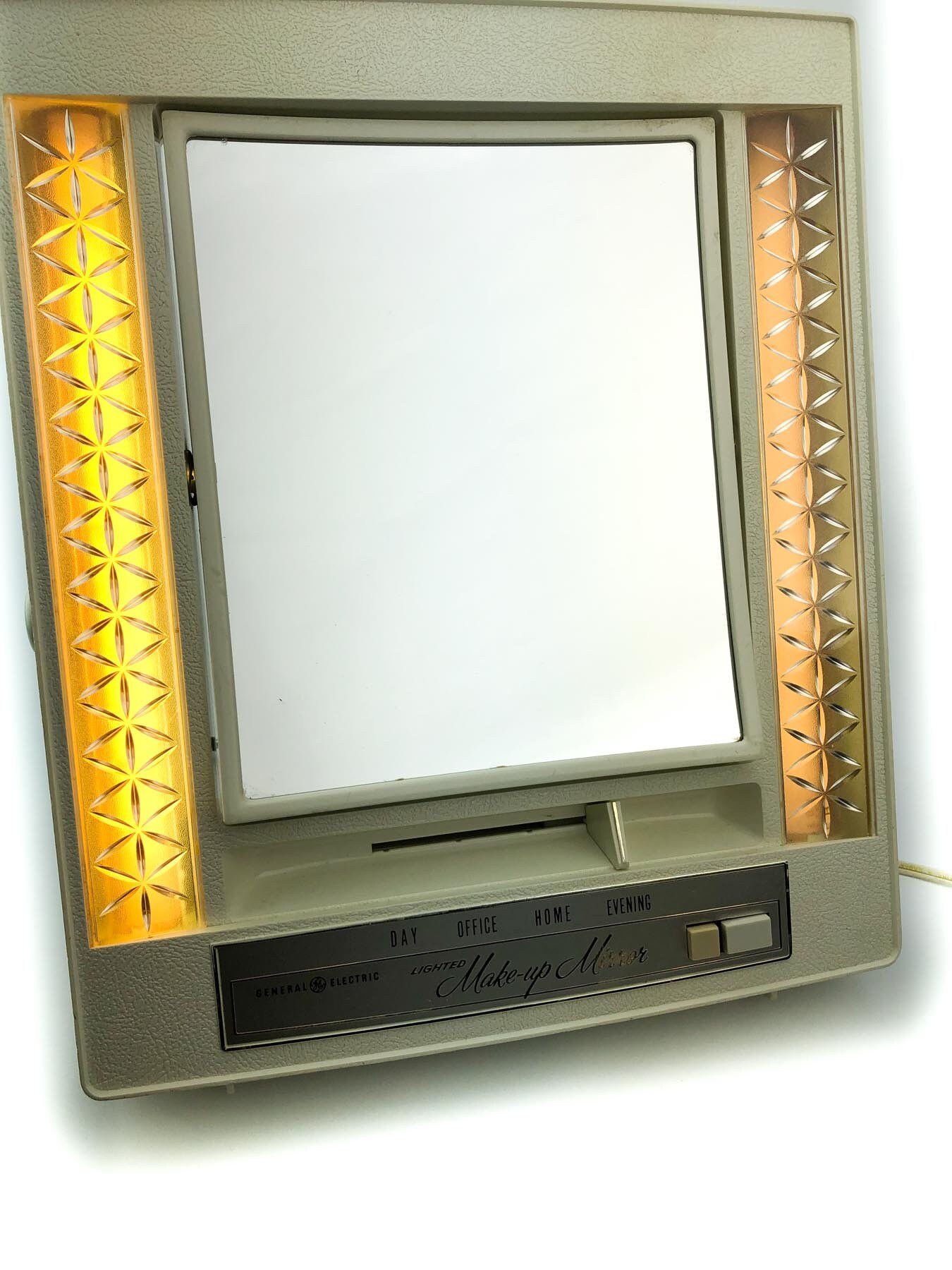 Makeup Mirror, Makeup Mirror With Lights, Makeup Mirror Vintage, GE