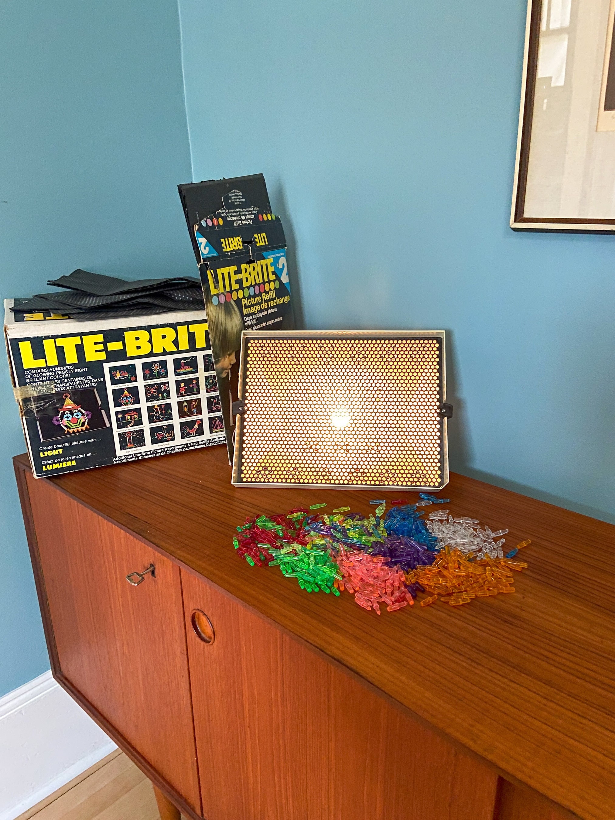 Lite Brite Pegs 100 Long Pegs 1980's Light Bright Toy, Vintage Hasbro Lite- brite Multi Color Plastic Peg Refill Kit 100 Pegs Extras 2.5 CM 