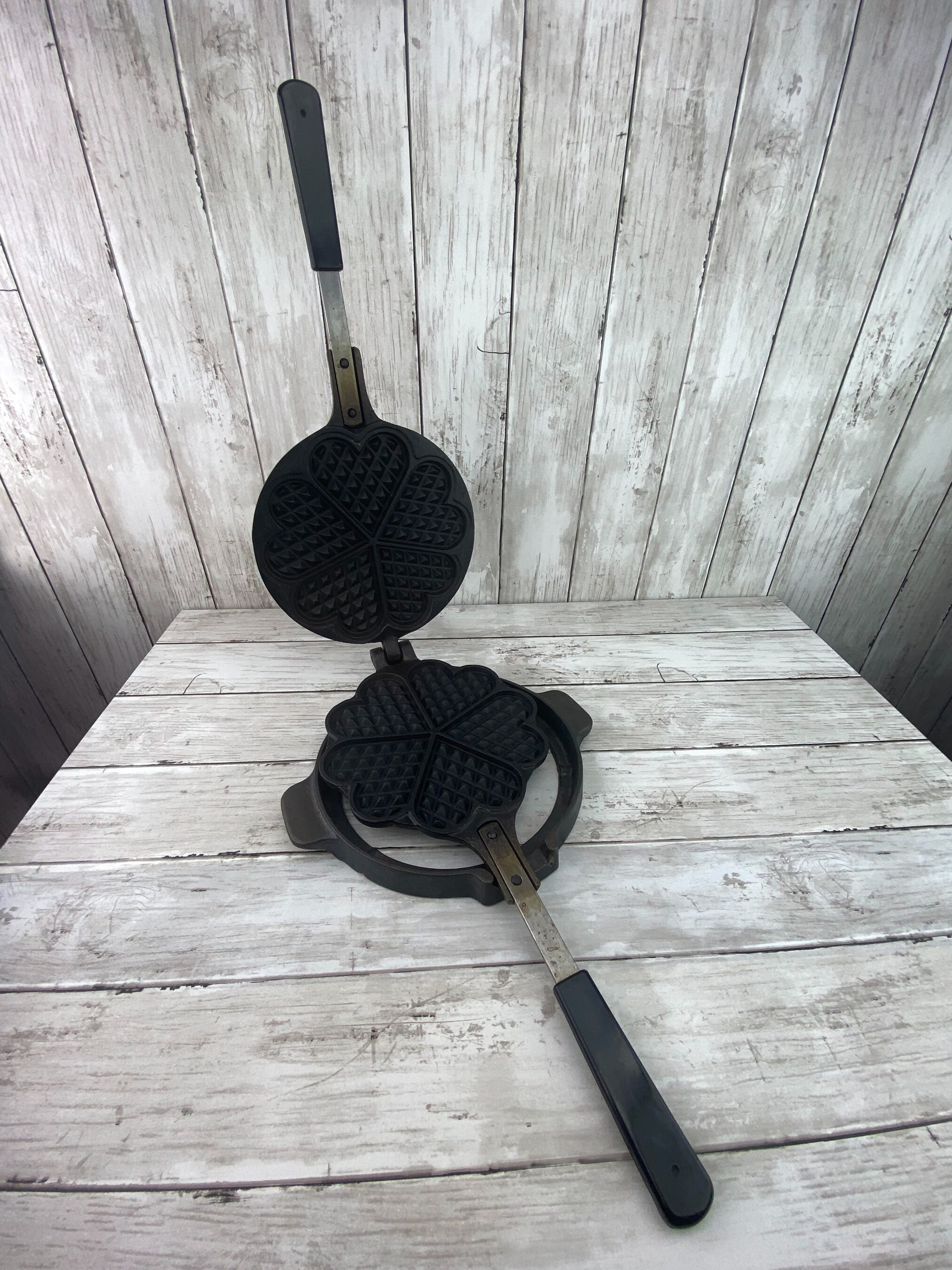 Vintage Jotul Heart Shape Waffle Maker, Norwegian Waffle Iron, Cast
