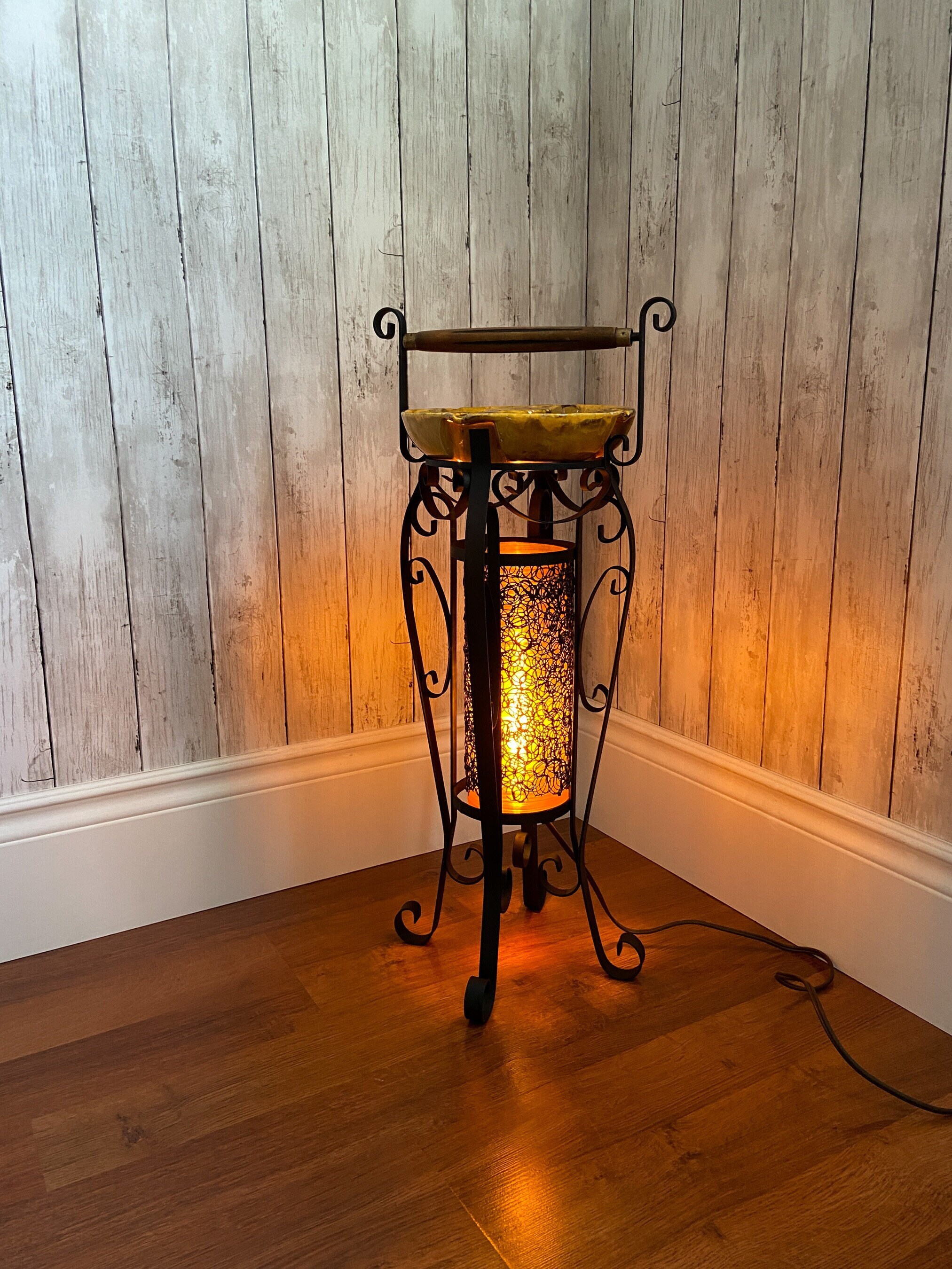 Vintage Standing Ashtray Lucite Lamp Ashtray Boho Ashtray Stand Lamp