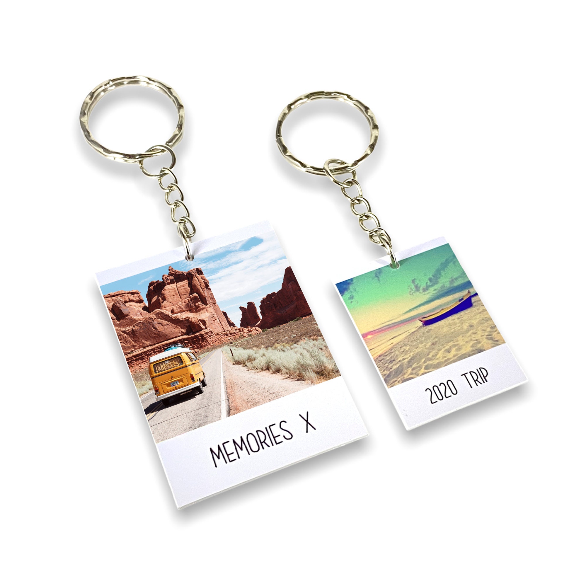 Plastic keyrings to put shop photos in