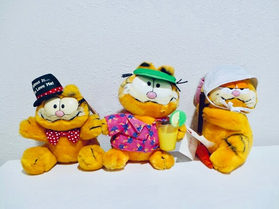 1978 garfield stuffed animal