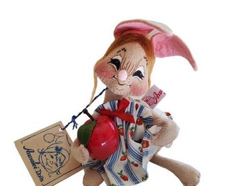 1995 Annalee Country Girl Bunny Rabbit with Apple Collectible Doll