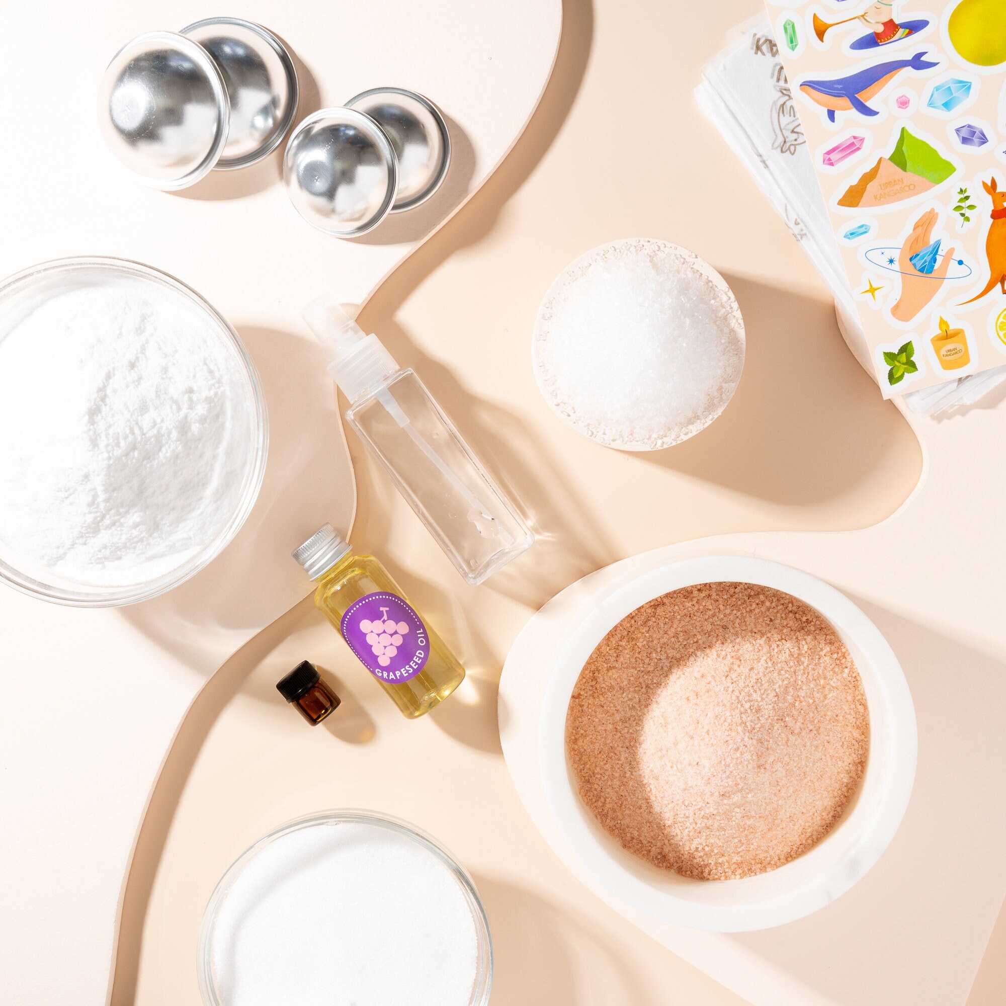 Urban Kangaroo Bath Bomb DIY Kit - Make 15+ Himalayan Salt Bath Bombs…