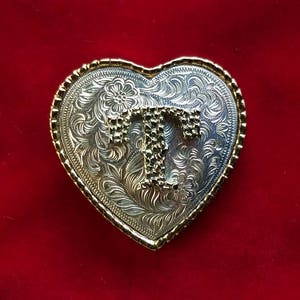 Hebillas de cinturón vintage estilo western con inicial de corazón n.° 8175. Ideales para regalar. Hebilla de cinturón personalizada. Regalo personalizado para un amigo.