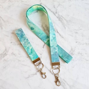 Batik Lanyard/Tie Dyed Lanyard Keychain/Green Marble Effect Key Fob/Lanyard for Keys/Batik Key Fob/Green Tie Dye Key Fob/Lanyard/1 Inch Wide