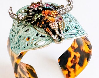 Colorful Cowhead | Animal Print Cuff