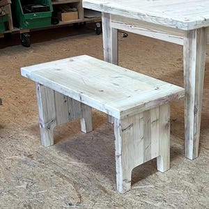 Banco de jardín artesanal fabricado con madera sostenible, a juego con la mesa de jardín, ideal para jardín, terraza o balcón. imagen 4