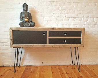 Midcentury 2.0: Practical sideboard for the hallway