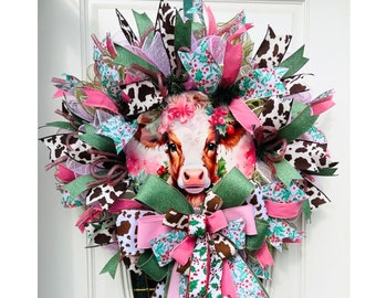 Pink and Green Country Christmas Cow Wreath for Farmhouse Holiday Decor -  Decorative Farm Wreath for Porch,  Winter Welcome Doorhanger