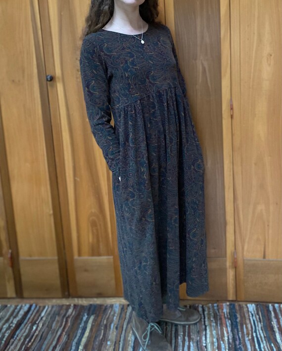 Vintage Paisley Velveteen Maxi Dress w/ Empire Wa… - image 1