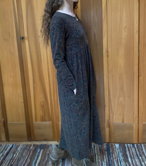 Vintage Paisley Velveteen Maxi Dress w/ Empire Wa… - image 4