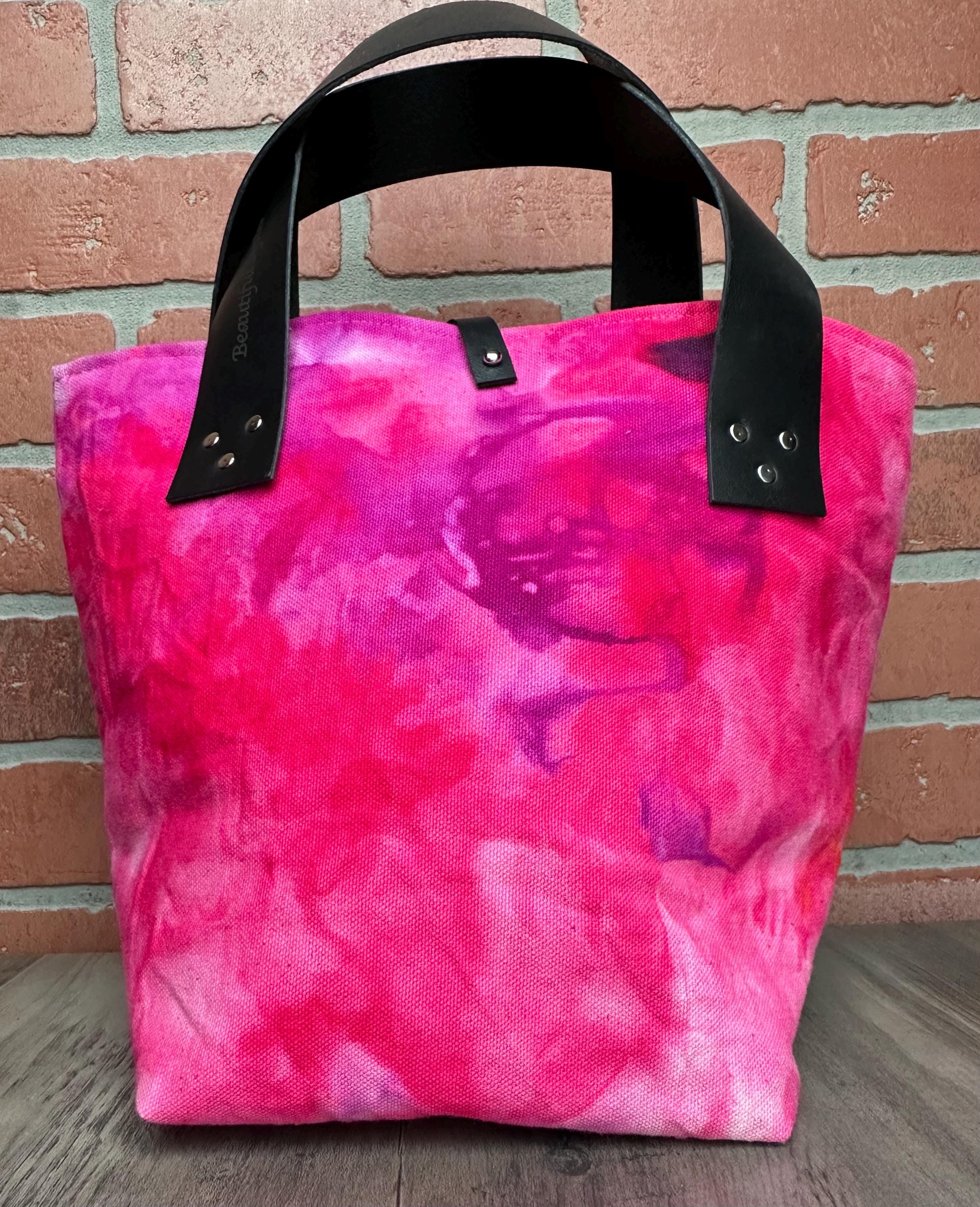 Lunar Retreat Moss Bag