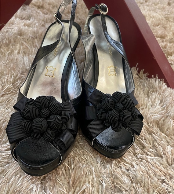 Black platform top pumps comfortable