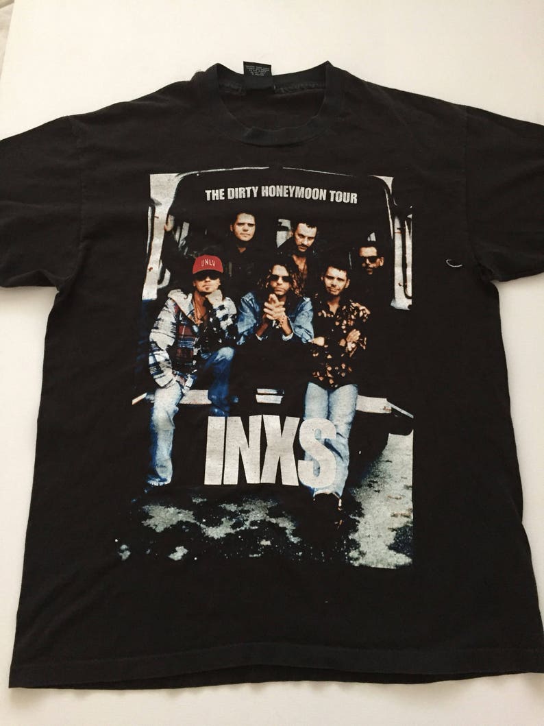 Datée De Années 1990 Tour Tee Bande Géant T Vintage Lune Moyen Miel Noir Tshirt Sale Inxs Grand Délavé 1994 Shirt La ikZuOPX