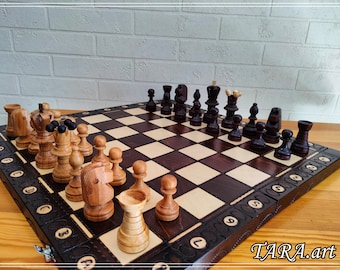 Handmade Wooden Chess Set: Carved Pieces, Foldable Board