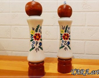 Handmade Wood & Porcelain Salt and Pepper Grinder Set