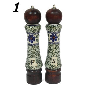 Salt and pepper mill set made from wood and porcelain, Set of salt and pepper grinder, 2 pieces of handmade wooden and ceramic grinders