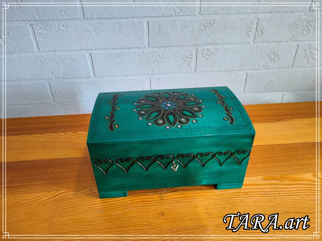 Handmade Green Wooden Jewelry Box: Locked Keepsake Treasure Box - Etsy