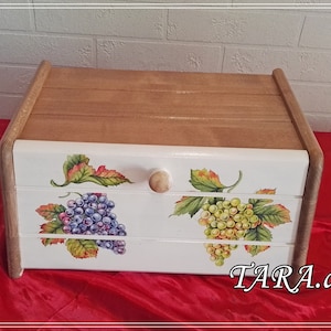 Wooden bread bin, white and brown bread box with green and blue/purple grapes, kitchen storage, decorative bread box, personalized gift