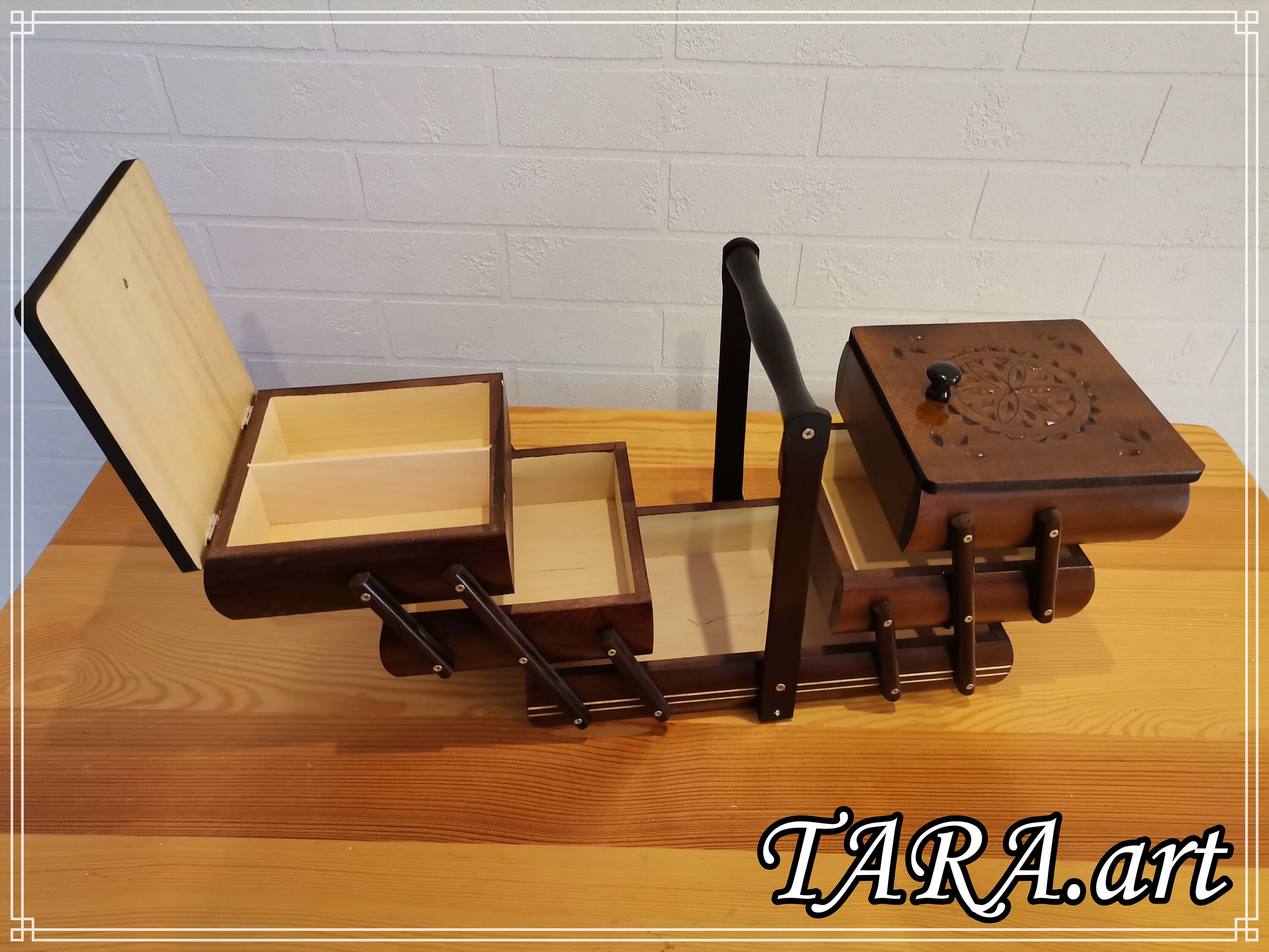 Boîte à Couture En Bois Vintage - 21x13 Cm - Avec Compartiments Et Fermeture - Rangement Aiguilles, Fils Et Petits Objets