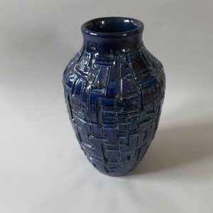 Unique navy blue Bitossi vase with abstract incised decoration Italy 1960s image 10