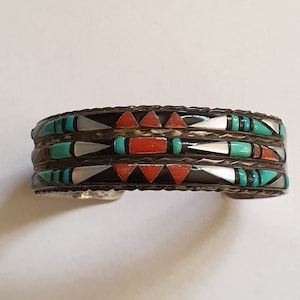 John & Rosalie Bowannie - JRB Zuni - Bangle Bracelet in Sterling Silver - Vintage - Navajo Style - USA