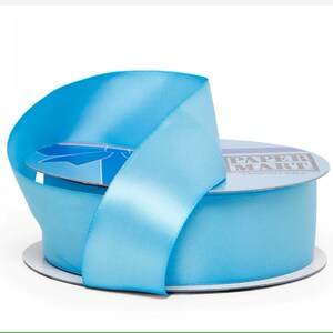 7/8 ”Breites Satinband in Ägäisblau, einseitig, lose Wolle