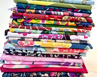 Vintage & Modern Quilting Cotton Fat Eights Quarters Bundle 29 Pieces: Cotton Fabric Sewing Pack