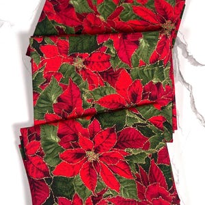Tessuto di cotone a forma di stella di Natale natalizia, quarto di stoffa: accenti rossi e dorati