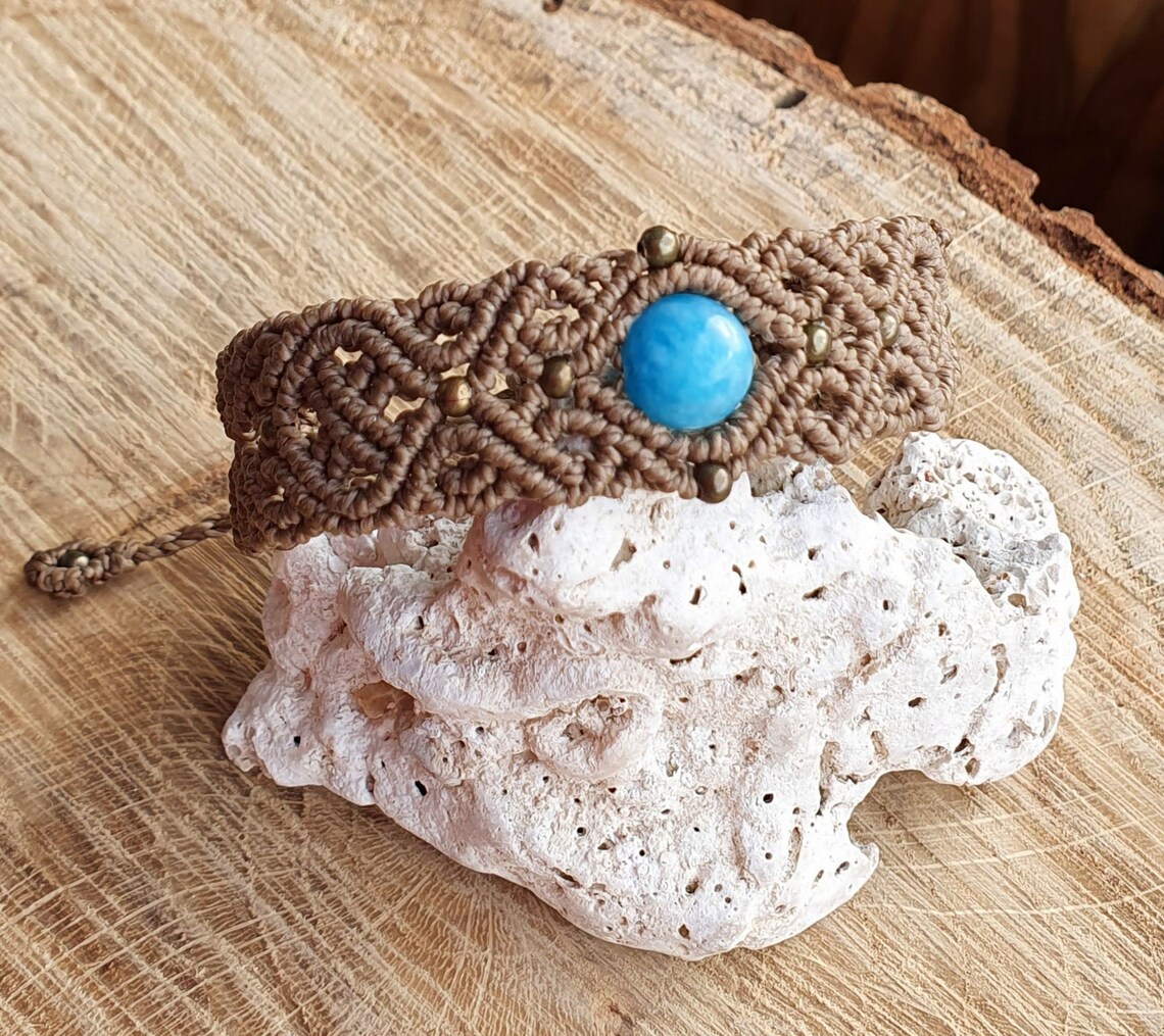 Celtic knot macrame bracelet with blue quartz bead in light Etsy