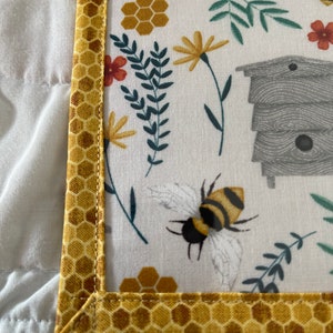 Honey Bee Project Bag image 6