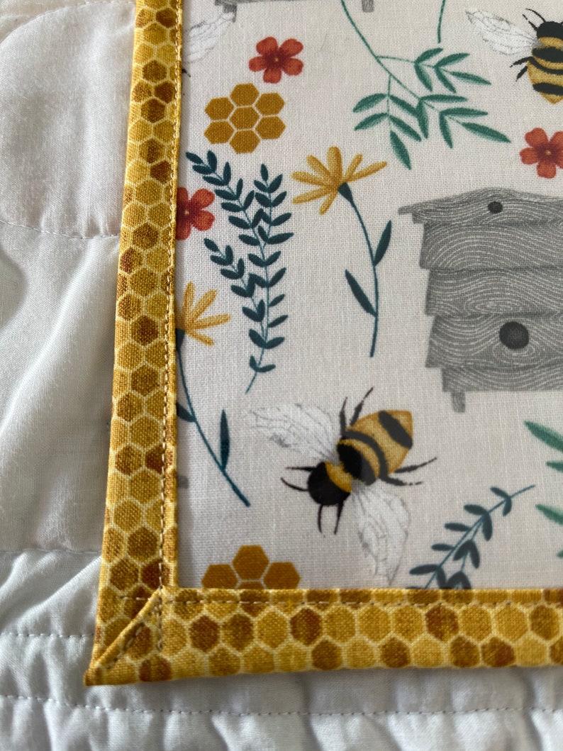 Honey Bee Project Bag image 6