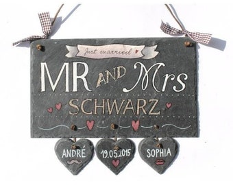 personalisiertes Hochzeitsgeschenk, Geschenk zur Hochzeit, für das Brautpaar. Türschild aus Schiefer Mr. and Mrs mit Namen, Schieferschild.