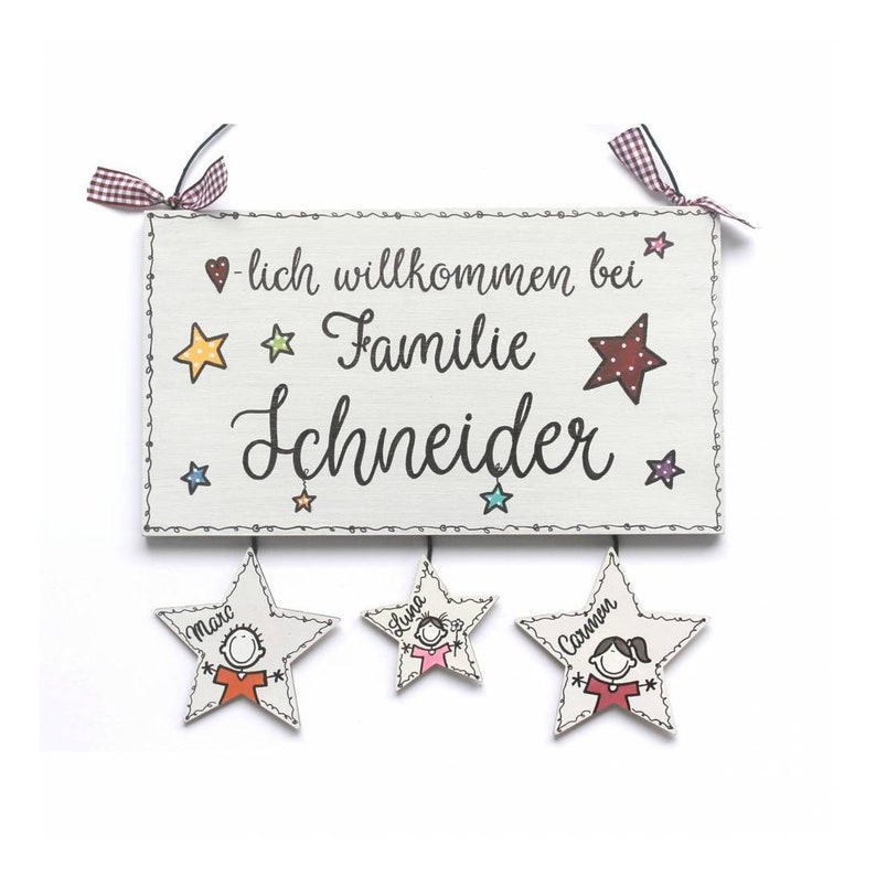 Türschild Familie aus Holz mit Namen personalisiert. Holzschild mit Sternanhänger, Familienschild handbemalt, Haustürschild mit Figuren. Holztürschild, Willkommensschild für Zuhause. Geschenk zu Hochzeit, Geburt, Umzug, Einzug, Weihnachten.