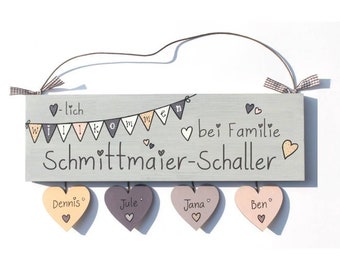 Holztürschild Wimpelkette, Herzlich Willkommen bei Familie, personalisiert mit Namen und Herzanhänger, Holzschild, Türschild Holz