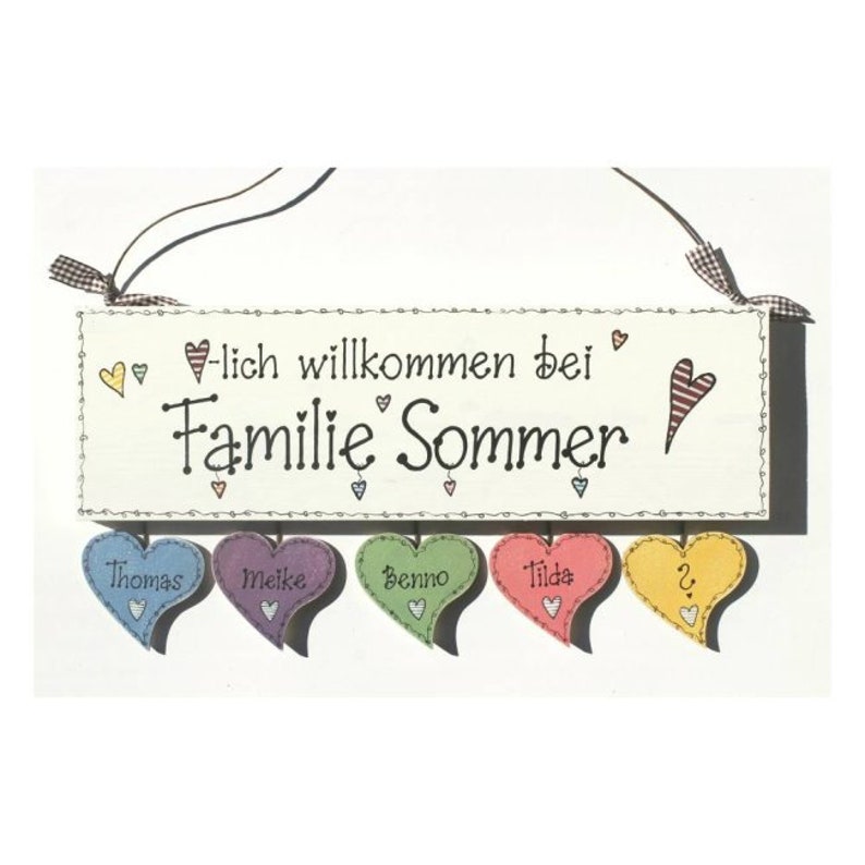 Türschild Familie aus Holz mit Name personalisiert. Holzschild mit Aufhängekordel für die Haustür. Ausgefallenes Geschenk zum Einzug, Umzug, Geburtstag, Valentinstag, Muttertag, Vatertag. Familienschild, Haustürschild für das Zuhause.