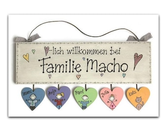 Türschild aus Holz für die ganze Familie mit Namen personalisiert, Holzschild mit Herzanhänger, personalisiertes Geschenk für Zuhause.