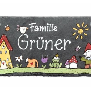 Türschild Familie aus Schiefer personalisiert mit Namen. Wetterfestes Schieferschild, Namensschild, Haustürschild, Familienschild, Willkommensschild handbemalt. Geschenk Hochzeit, Geburt, Umzug, Einzug, Geburtstag, Weihnachtsgeschenk.