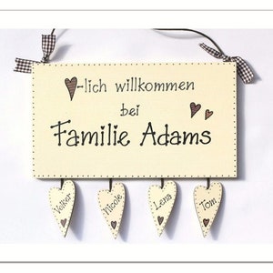 Türschild Familie aus Holz mit Namen personalisiert. Holzschild, Familienschild handbemalt, Haustürschild, Holztürschild für Zuhause. Willkommensschild mit Aufhängekordel. Geschenk zu Hochzeit, Geburt, Umzug, Einzug, Muttertag, Weihnachten.