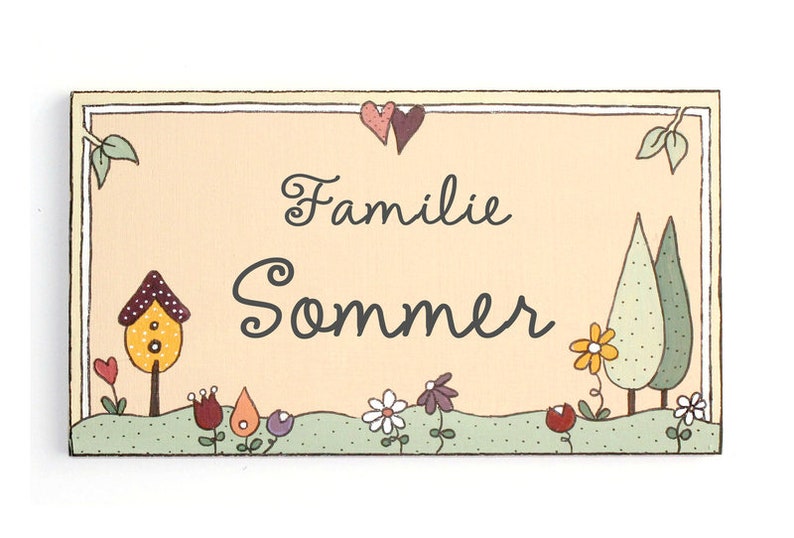 Türschild Familie aus Holz mit Name personalisiert. Holzschild mit Aufhängekordel, Familienschild handbemalt, Haustürschild, Namensschild, Holztürschild, Willkommensschild für Zuhause. Geschenk zu Hochzeit, Geburt, Umzug, Einzug, Weihnachten.