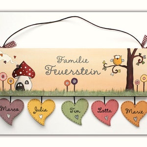 Türschild Familie aus Holz mit Name personalisiert. Holzschild mit Aufhängekordel für die Haustür. Ausgefallenes Geschenk zum Einzug, Umzug, Geburtstag, Valentinstag, Muttertag, Vatertag. Familienschild, Haustürschild für das Zuhause.