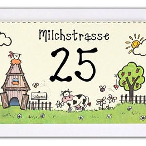 Türschild Familie aus Holz mit Namen personalisiert. Holzschild mit Motiv Bauernhof, Familienschild handbemalt, Haustürschild mit Kuh. Holztürschild, Willkommensschild für Zuhause. Geschenk zu Hochzeit, Geburt, Umzug, Einzug, Weihnachten.