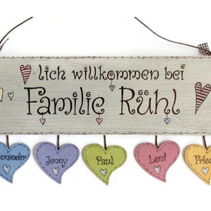 Türschild Familie aus Holz mit Namen personalisiert. Holzschild, Familienschild handbemalt, Haustürschild, Holztürschild für Zuhause. Willkommensschild mit Aufhängekordel. Geschenk zu Hochzeit, Geburt, Umzug, Einzug, Muttertag, Weihnachten.