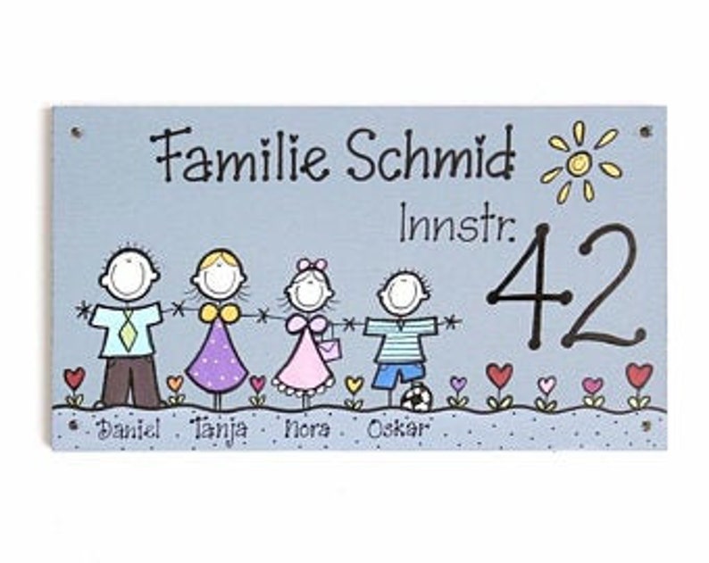 Türschild Familie aus Holz mit Namen personalisiert. Holzschild mit Anschrift, Familienschild handbemalt, Haustürschild mit Figuren. Holztürschild, Willkommensschild für Zuhause. Geschenk zu Hochzeit, Geburt, Umzug, Einzug, Weihnachten.