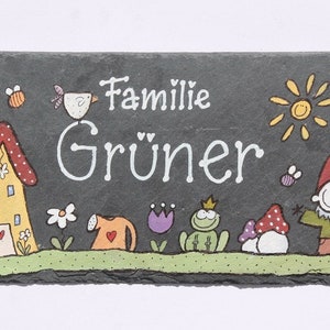 Türschild Familie aus Schiefer personalisiert mit Namen. Wetterfestes Schieferschild, Namensschild, Haustürschild, Familienschild, Willkommensschild handbemalt. Geschenk Hochzeit, Geburt, Umzug, Einzug, Geburtstag, Weihnachtsgeschenk.