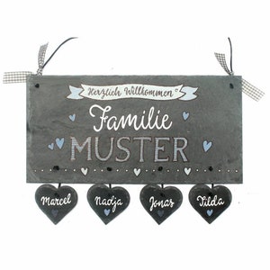 Türschild Familie aus Schiefer personalisiert mit Namen. Wetterfestes Schieferschild mit Herzanhänger. Namensschild, Haustürschild, Familienschild, Willkommensschild handbemalt. Geschenk Hochzeit, Geburt, Einzug, Geburtstag, Weihnachtsgeschenk.