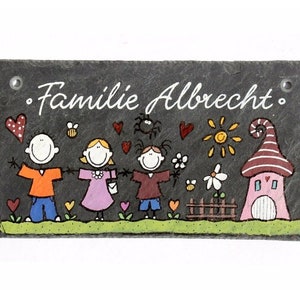 Türschild Familie aus Schiefer personalisiert mit Name. Wetterfestes Schieferschild, Namensschild mit Figuren. Haustürschild, Familienschild, Willkommensschild handbemalt. Geschenk Hochzeit, Geburt, Umzug, Einzug, Geburtstag, Weihnachtsgeschenk.